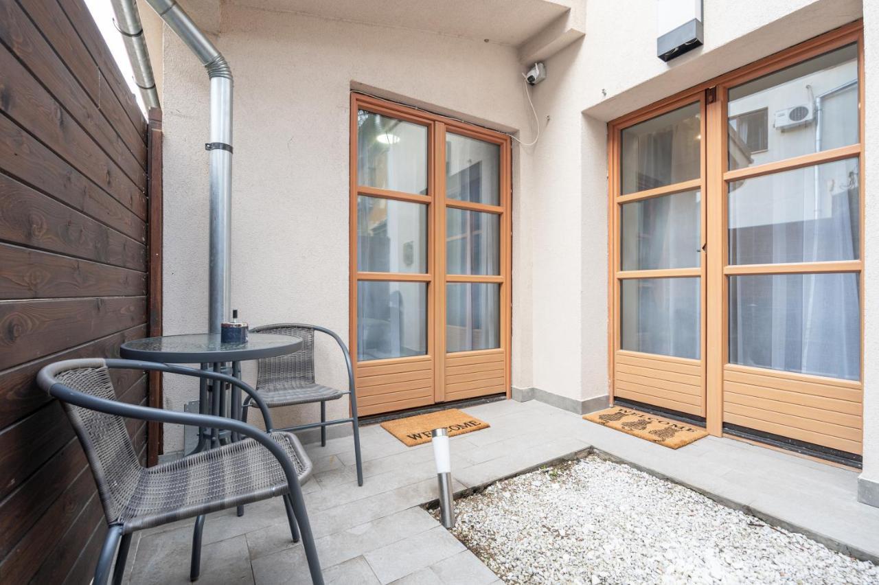 House Flat Apartment Oradea Exterior photo